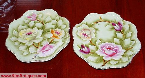 Pair of floral plate
