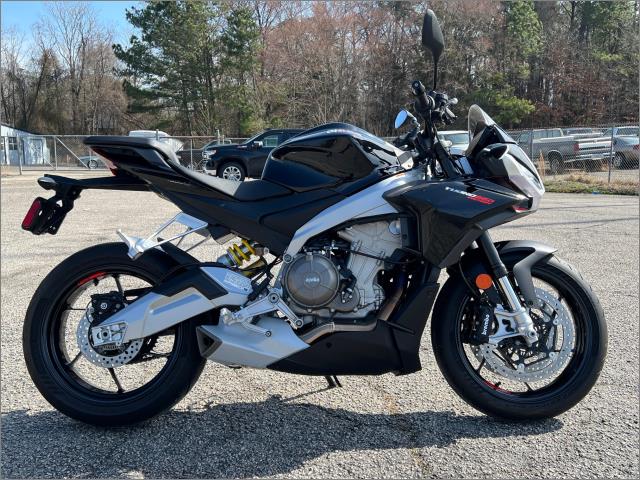 2023 Aprilia Tuono 660 Factory